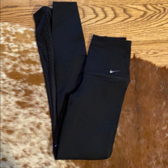 Nike Sculpt Cooling Legging 🌺 - Picture 4 of 4